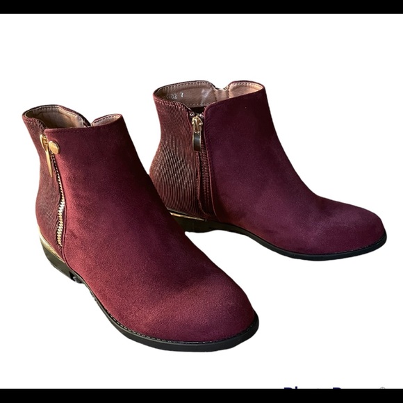 Faux Suede Burgundy and Gold Ankle Boots Size 7 - Picture 2 of 6